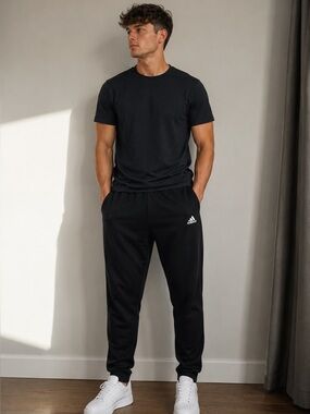 Adidas Men’s Logo Joggers Size Large Black Athletic Sweatpants Athleisure